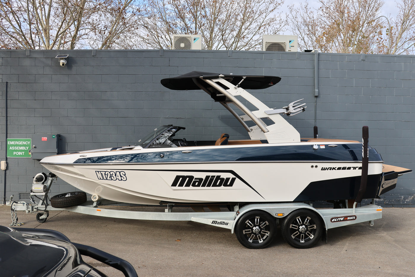 2020 Malibu Wakesetter 20VTX