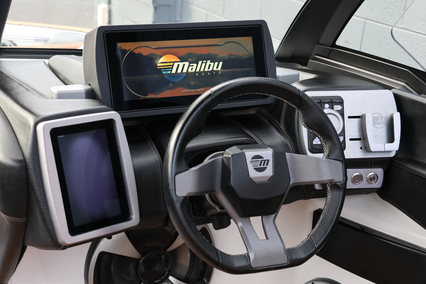 2020 Malibu Wakesetter 20VTX