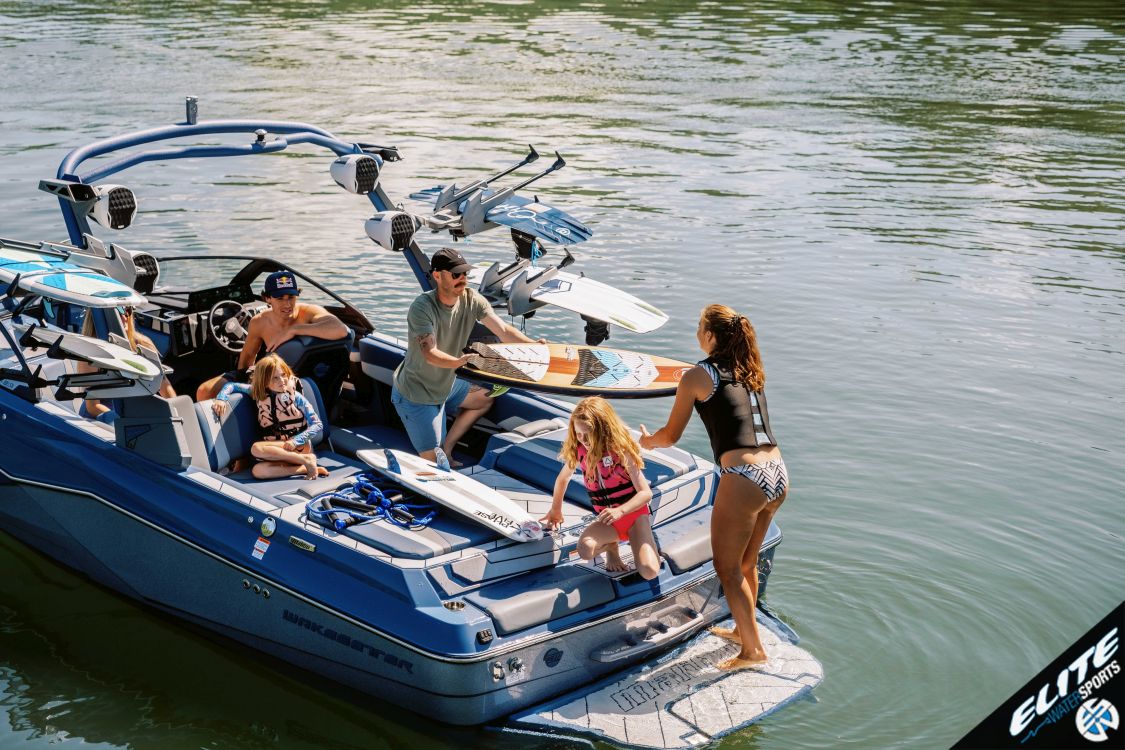 2025 Malibu Wakesetter 22LSV