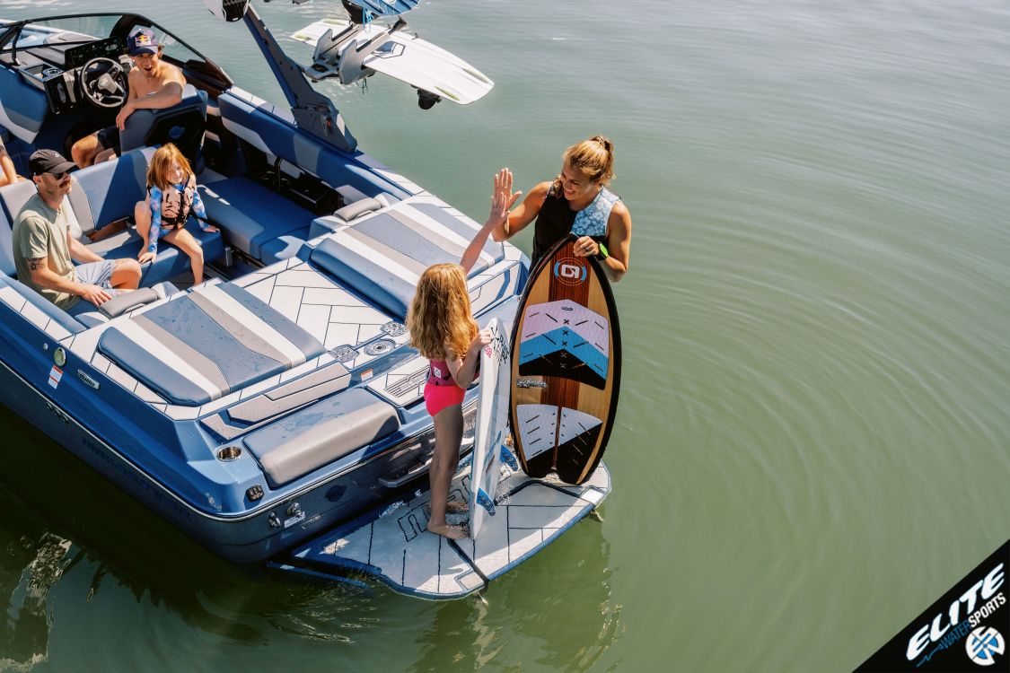 2025 Malibu Wakesetter 22LSV